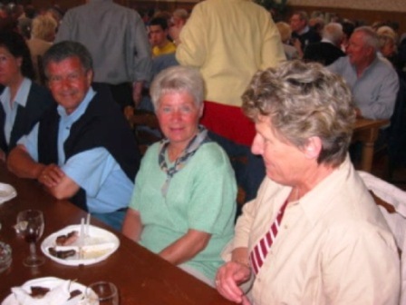 gal 2002  BBQ 015.jpg